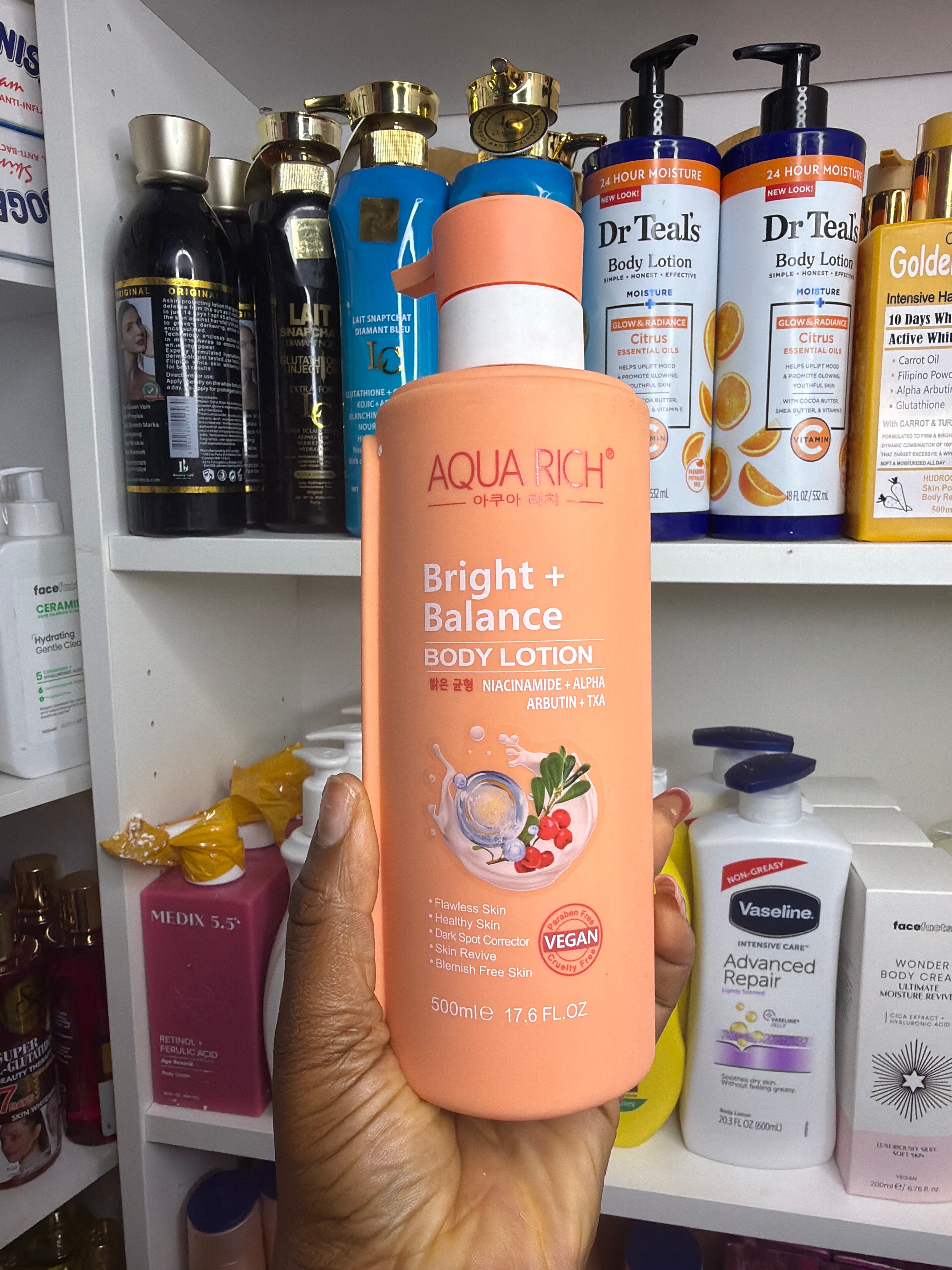 Aqua rich bright and balance body cream
